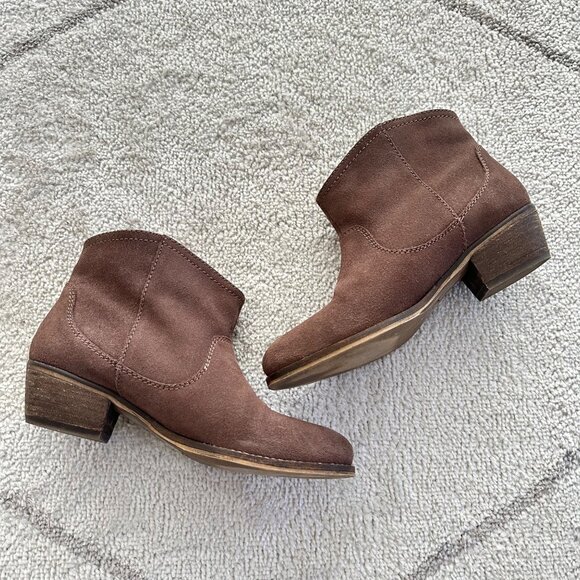 Steve Madden Brown Suede Low-Heel Round Toe Booties Sz 7.5 - Picture 4 of 7